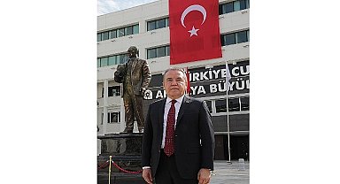 Başkan Muhittin Böcek 10 Kasım Mesajı