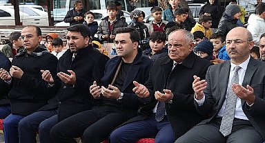 Başkan Öztürk filistin için düzenlenen kermese destek verdi 