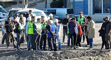 Başkan Soyer Buca Onat Tüneli ve bağlantı yolunu inceledi “İzmir'in 100 yılını kurtaracak bir eser