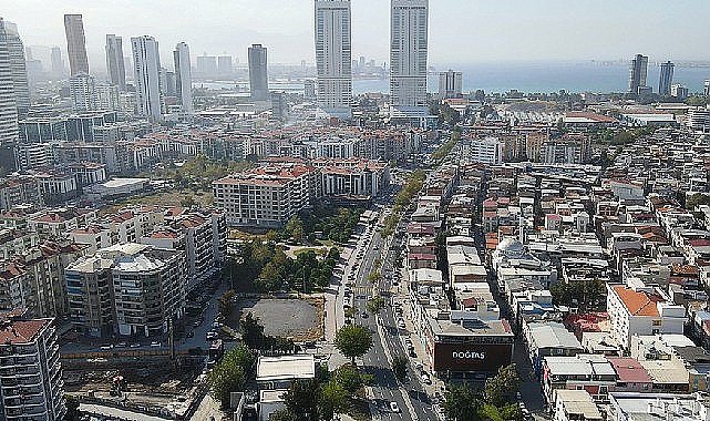 Bayraklı dev bir şantiyeye dönüştü!