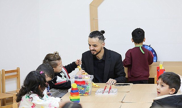 Bayraklı'nın Pati İzi Anaokulu açıldı! Başkan Sandal, “Eğitimde örnek ilçeyiz
