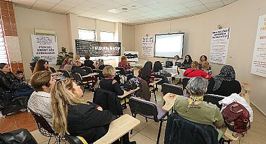 Buca'da şiddete karşı farkındalık yaratıldı