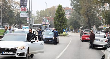 Bursa İnegöl'de de saat 9.05'te hayat durdu