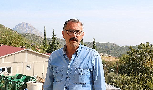 Büyükşehir hayatı kolaylaştırıyor Geyikbayırlılara ceviz ayıklama ve salça makinesi