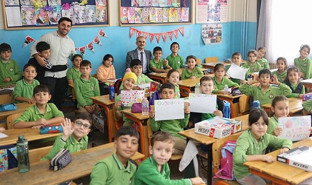 Çayırovalı minik başkanın seçim vaadini yerine getirdi