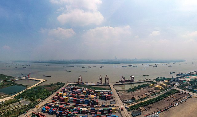 ÇKP Merkez Komitesi Siyasi Bürosu Yangtze Nehri'nin nitelikli çalışmalarını inceledi
