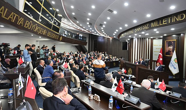 Cumhurbaşkanı Yardımcısı Yılmaz, Malatya Büyükşehir Belediyesi'ne teşekkür etti