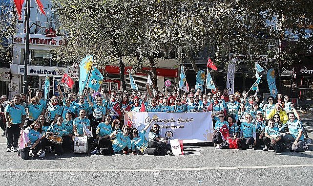 “Cumhuriyetin Yüzleri Eğitim İçin Koşuyor