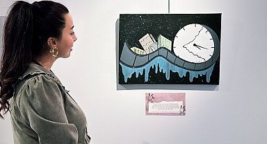 Depremden etkilenen çocuk ve ebeveynlerin resimleri bu sergide