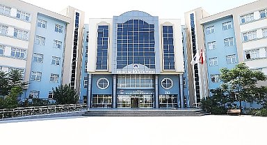 Deü hukuk fakültesi türkiye'nin en iyileri arasında 