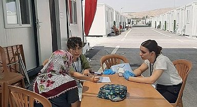 Deü malatya'da depremzedeleri yalnız bırakmıyor