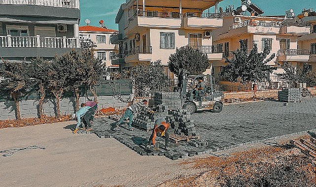 Didim'de yol çalışmaları devam ediyor