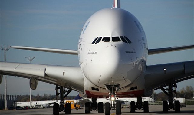 Dubai Airshow'da ticari ve eğitim uçakları sergilenecek