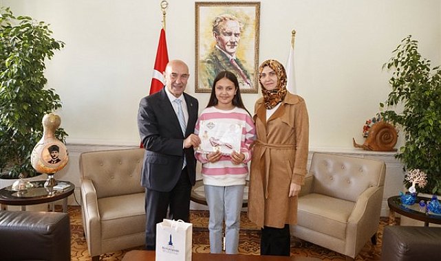 Dünya birincisi İzmirli Zümra Başkan Soyer’le buluştu