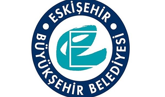 Eskişehir’de mevzuata aykırı şekilde asılan siyasi afişler kaldırıldı