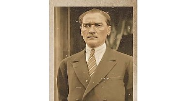 EÜ İletişim Fakültesinden “Atatürk Portreleri