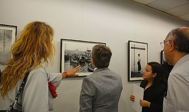 Fotoğrafın ustası Ara Güler'in 'İstanbul ve İzmir Fotoğrafları' sanatseverlerle buluştu