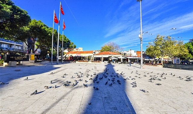 Gaziemir Abdullah Arda Meydanı yenileniyor