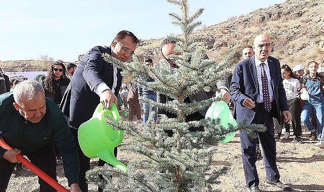 Geleceğe nefes, cumhuriyete nefes için 24bin fidan dikildi
