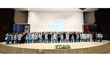 HRÜ'de Geleceğin Diş Hekimleri İlk Önlüklerini Giydi
