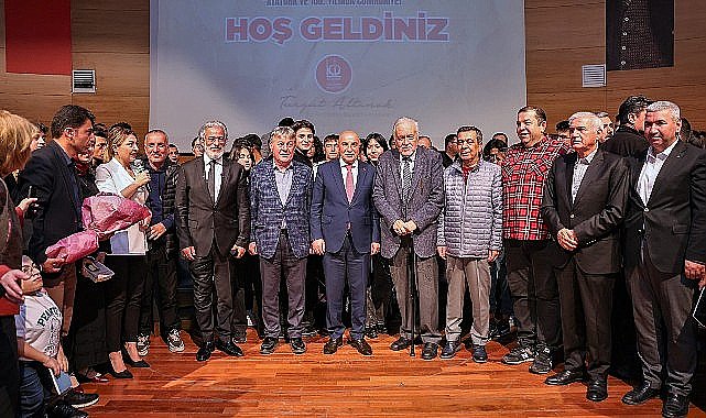İlber Ortaylı'nın keçiören'deki söyleşisi yoğun ilgi gördü