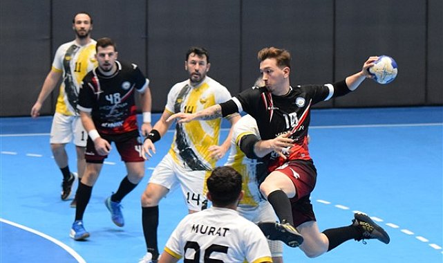 İlk maçın galibi Nilüfer Belediyespor oldu