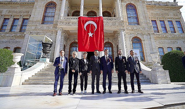 İmamoğlu, '10 Kasım Mevlidi'ne katıldı