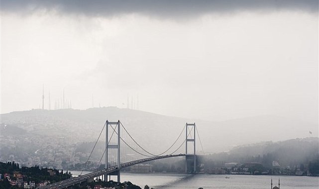 İstanbul'da hafta sonu soğuk ve yağışlı hava bekleniyor