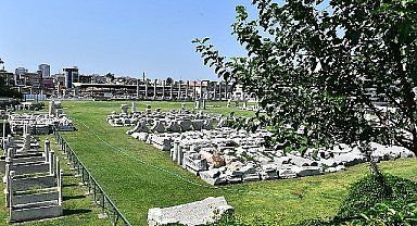 İzmir “2024'te Seyahat Edilmesi Gereken 10 Şehir