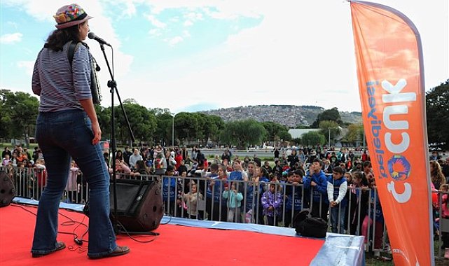 İzmir'de Çocuk Hakları Günü coşkuyla kutlandı