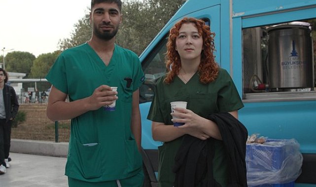 İzmir’de gençler derse “Günaydın Çorbası” içerek giriyor