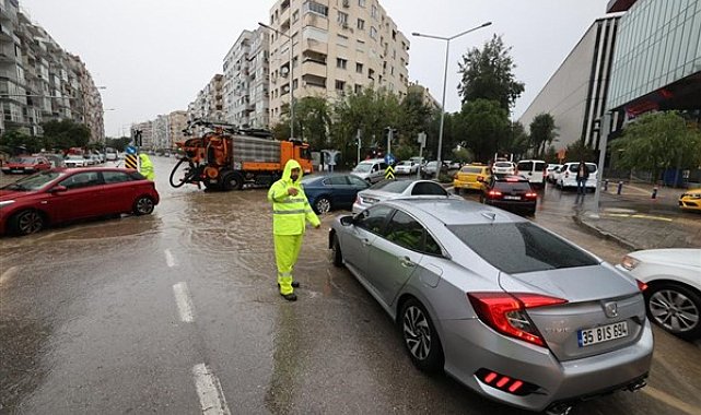 İzmir’de metrekareye 58,5 kilogram yağış düştü