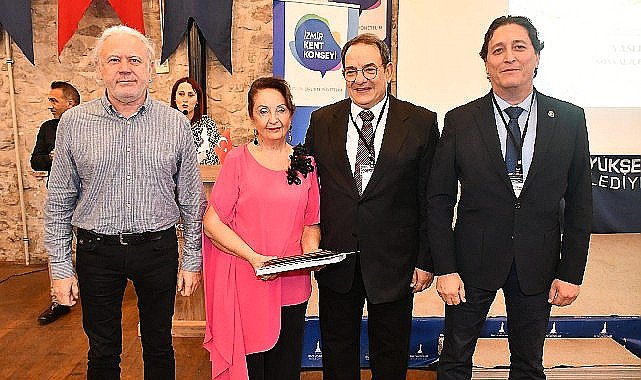 İzmir'de Yaşlı Hakları ve Sosyal İçerme Çalıştayı