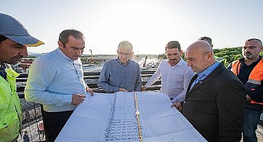 İzmir'in 66 taşıt ve yaya köprüsü yenilendi