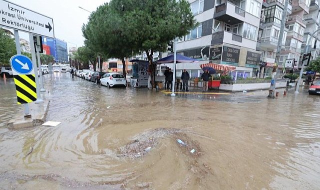 İzmir'de hayat felç oldu