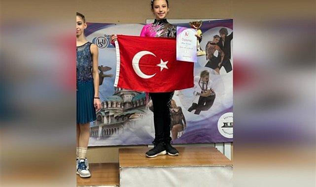 İzmirli sporcular buzdan üç madalya çıkardı