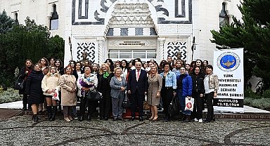 Kadın öğrenciler estergon kalesi'nde misafir edildi 