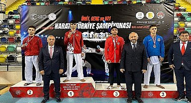 Karate Şampiyonasında Kağıtspor rüzgârı