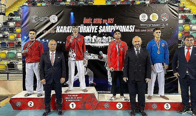 Karate Şampiyonasında Kağıtspor rüzgârı