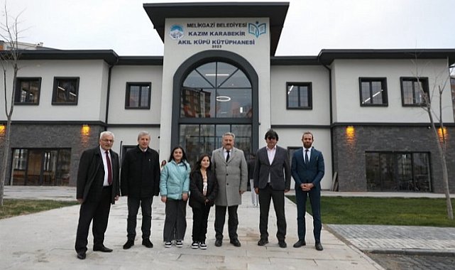 Kayseri Melikgazi'den gençlere yeni kütüphane