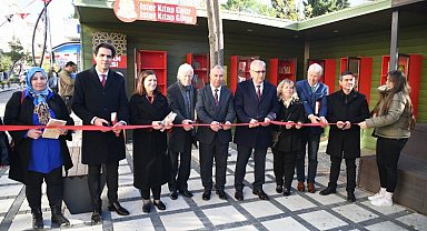 Keşan Lisesi mezunlarından 55. yıl buluşması.... Keşan Lisesi'nde Cadde Kütüphanesi açıldı