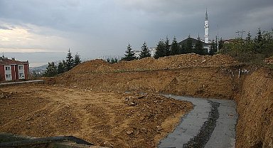 Kocaeli Büyükşehir'den Ayazma Mahallesi'ne saha