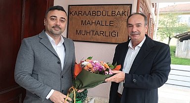 Kocaeli Büyükşehir'den, öğretmen emeklisi muhtarlara duygulandıran ziyaret