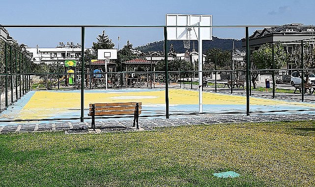 Kuzdere Mahallesi'ne 4050 metrekarelik park