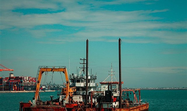 Mersin Limanı'nda 113 bin 250 kaçak elektronik sigara ele geçirildi