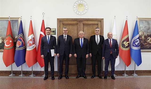 Milli Savunma Bakanı Güler, SETA Genel Koordinatörü Duran ve heyetini kabul etti