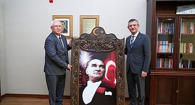 Muhittin Selvitopu'dan Özel'e ziyaret