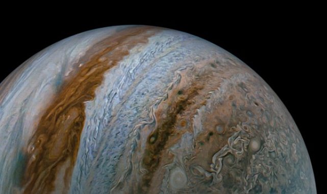 NASA, Jüpiter'in rüzgarlarının silindirik katmanlara nüfuz ettiğini keşfetti