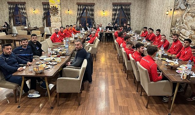 Nevşehir Belediyespor oyuncularına moral yemeği
