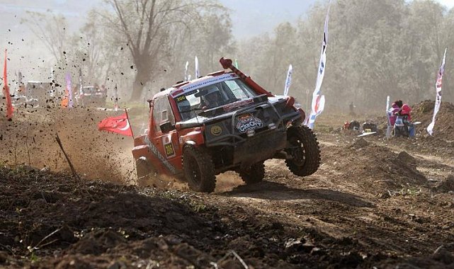 Off Road'da adrenalin tavan yaptı